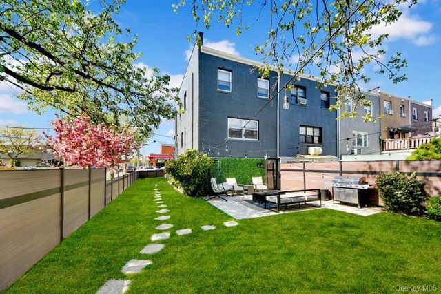 3200 Philip Avenue, Bronx, NY 10465