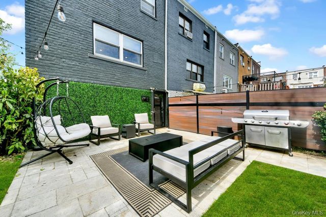 3200 Philip Avenue, Bronx, NY 10465