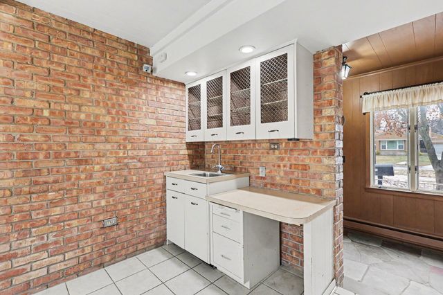 2417 Westwood Street, Muskegon, MI 49441