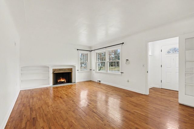 2417 Westwood Street, Muskegon, MI 49441