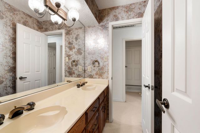 121 Nicklaus Nook, Lancaster, TX 75146