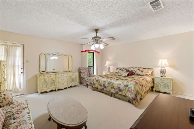 121 Nicklaus Nook, Lancaster, TX 75146