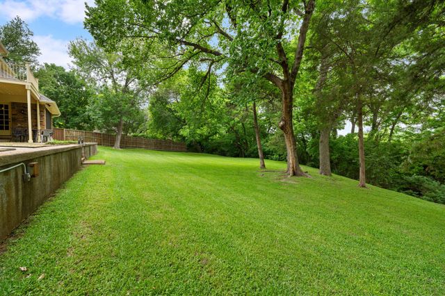 121 Nicklaus Nook, Lancaster, TX 75146