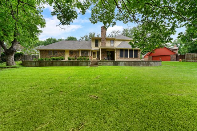 121 Nicklaus Nook, Lancaster, TX 75146
