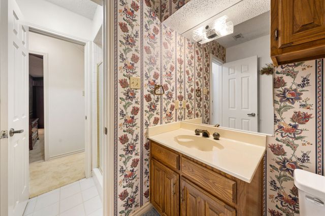 121 Nicklaus Nook, Lancaster, TX 75146