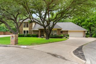 121 Nicklaus Nook, Lancaster, TX 75146