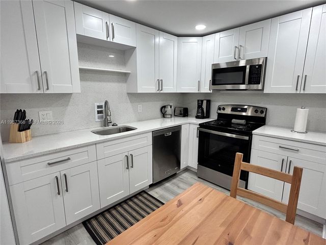 4001 S Ocean Dr 4G, Hollywood, FL 33019