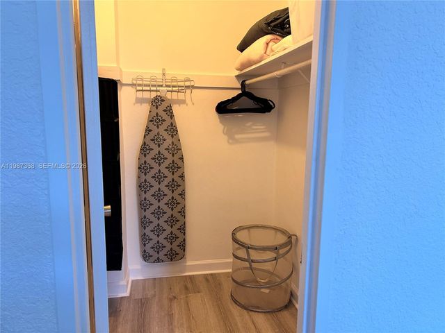 4001 S Ocean Dr 4G, Hollywood, FL 33019