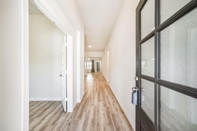 8422 Red Shiner Way, Fulshear, TX 77441