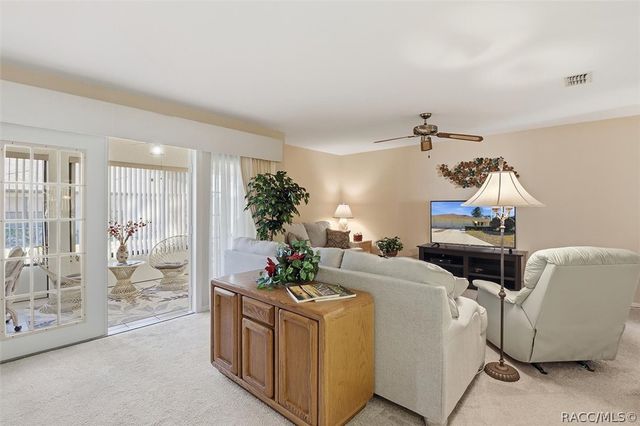 6022 W Dorset Drive, Crystal River, FL 34429