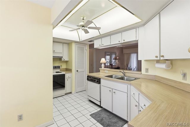 6022 W Dorset Drive, Crystal River, FL 34429