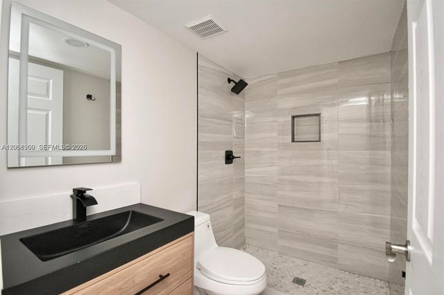 4240 Village Drive B, Delray Beach, FL 33445
