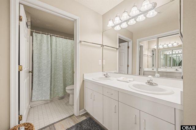 811 Pirates Way Unit 811, Manteo, NC 27954