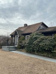 787 Main Street 1B, Monroe, CT 06468