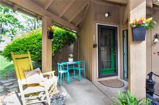 80 Landings Way, Avon Lake, OH 44012