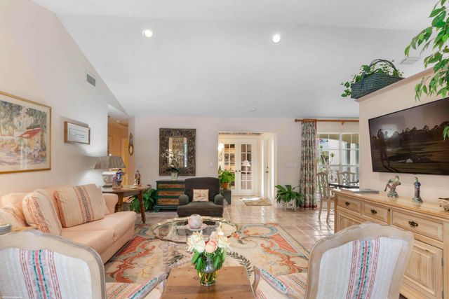 2248 Las Casitas Drive, Wellington, FL 33414