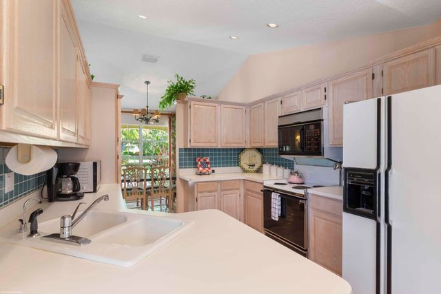 2248 Las Casitas Drive, Wellington, FL 33414