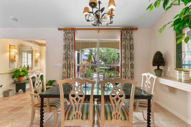 2248 Las Casitas Drive, Wellington, FL 33414