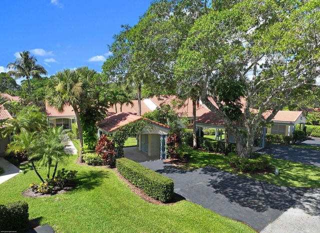 2248 Las Casitas Drive, Wellington, FL 33414