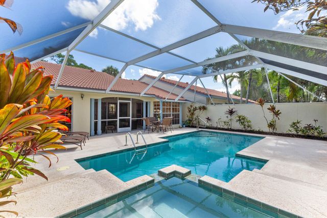 2248 Las Casitas Drive, Wellington, FL 33414