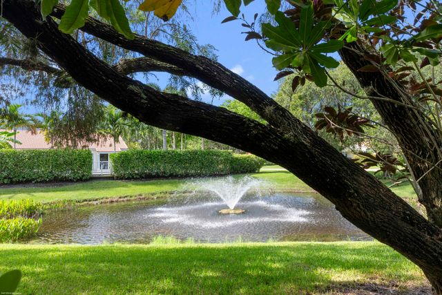 2248 Las Casitas Drive, Wellington, FL 33414