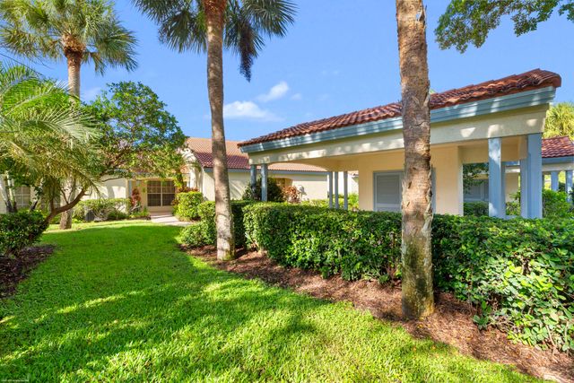 2248 Las Casitas Drive, Wellington, FL 33414