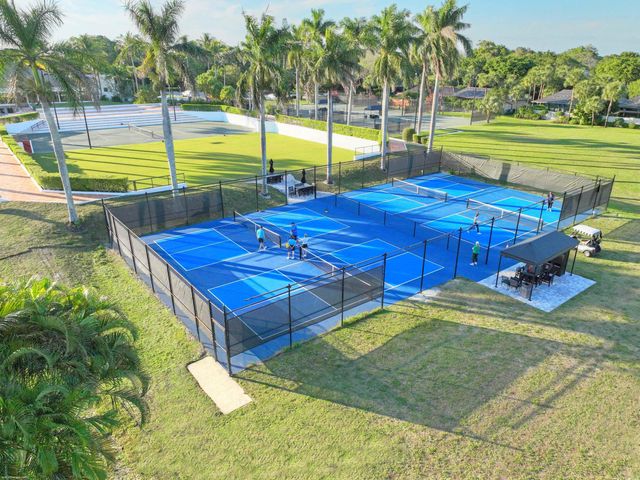 2248 Las Casitas Drive, Wellington, FL 33414