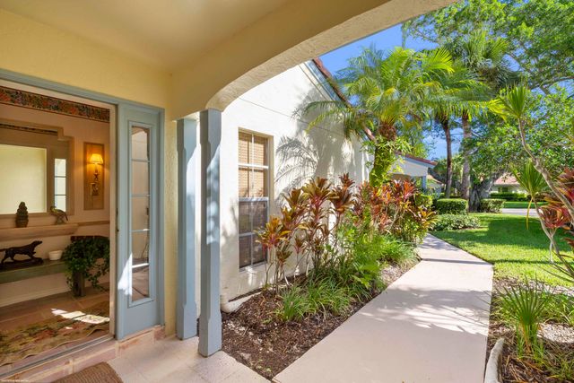 2248 Las Casitas Drive, Wellington, FL 33414