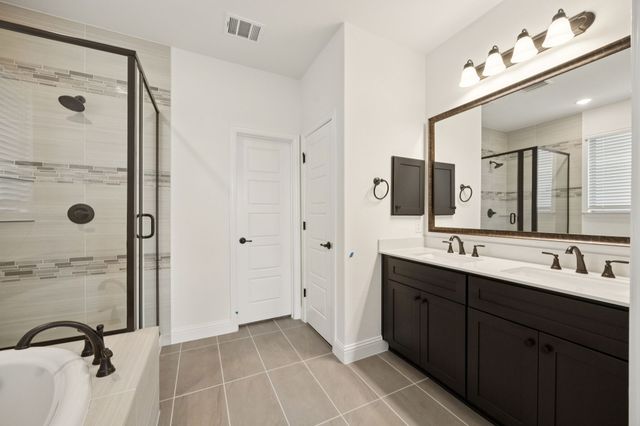 3913 Summerfield Drive, Crandall, TX 75114