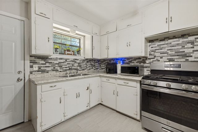 211 Brazos Street, Garland, TX 75041