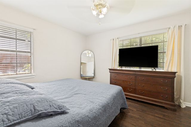211 Brazos Street, Garland, TX 75041