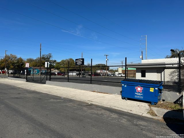 1704 West Ave, San Antonio, TX 78201