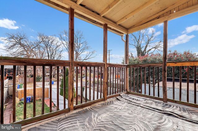 2511 N CALVERT ST, Baltimore, MD 21218