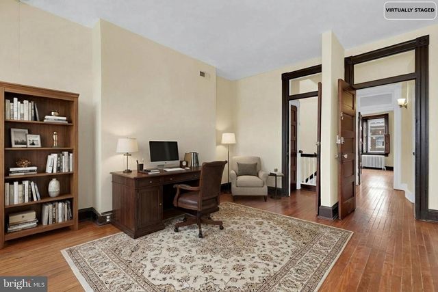 2511 N CALVERT ST, Baltimore, MD 21218