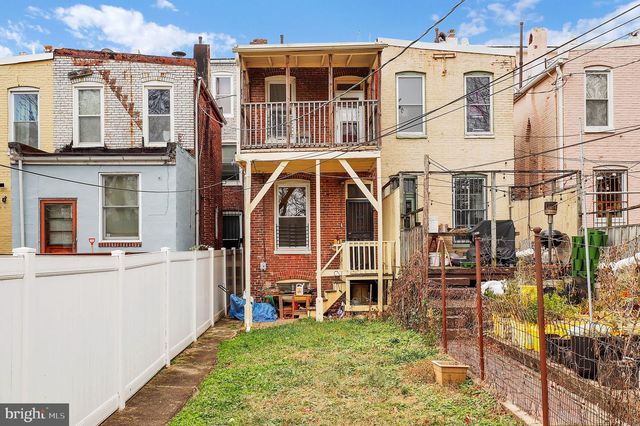 2511 N CALVERT ST, Baltimore, MD 21218