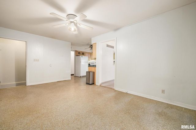 1807 E Saint Jude Court, Peoria Heights, IL 61616