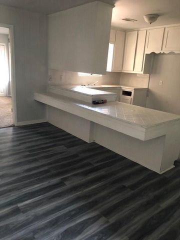 1732 Greenbriar Avenue, Orange, TX 77632