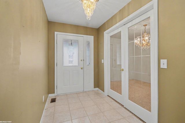 47985 Fox Chase Court, Shelby Twp, MI 48315