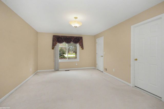 47985 Fox Chase Court, Shelby Twp, MI 48315