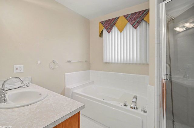 47985 Fox Chase Court, Shelby Twp, MI 48315