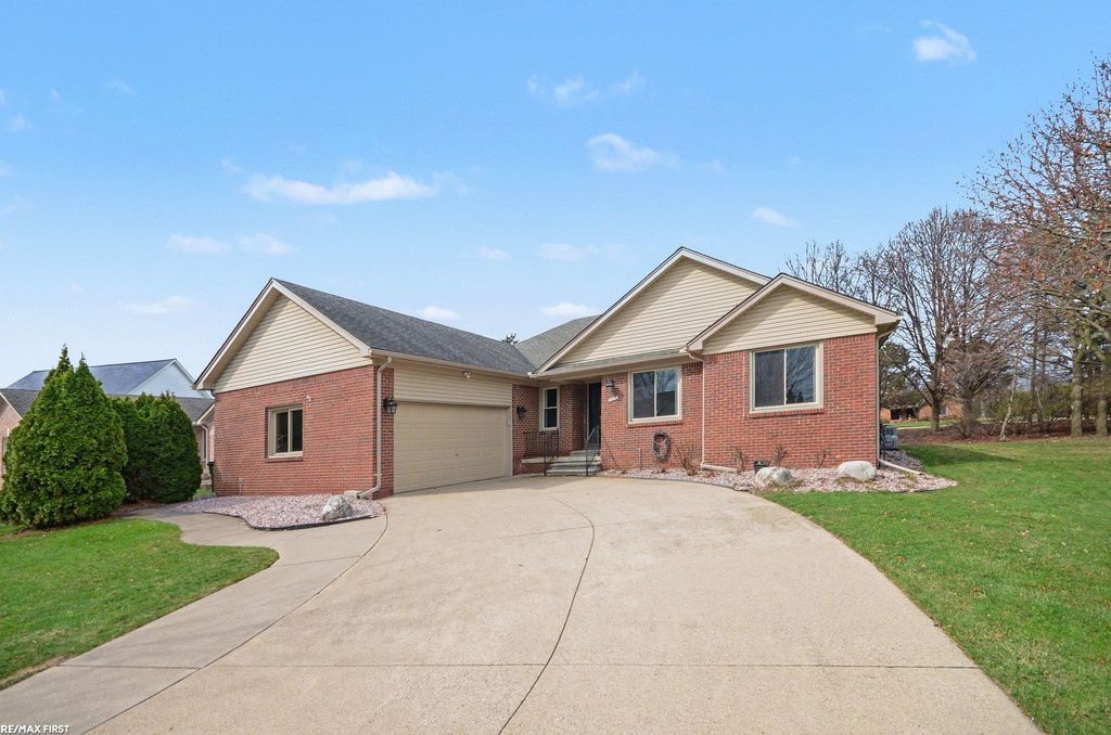 47985 Fox Chase Court, Shelby Twp, MI 48315