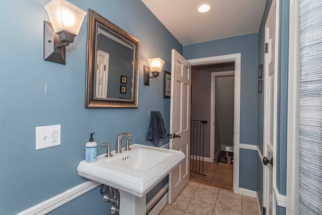 28 Linden Street, Taunton, MA 02780