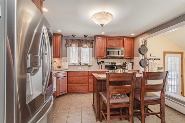 28 Linden Street, Taunton, MA 02780