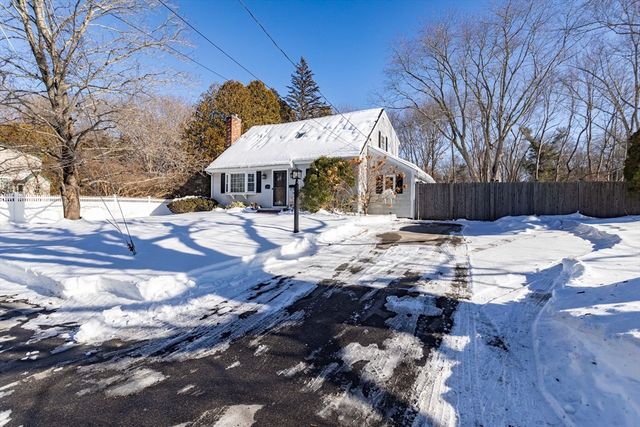 28 Linden Street, Taunton, MA 02780