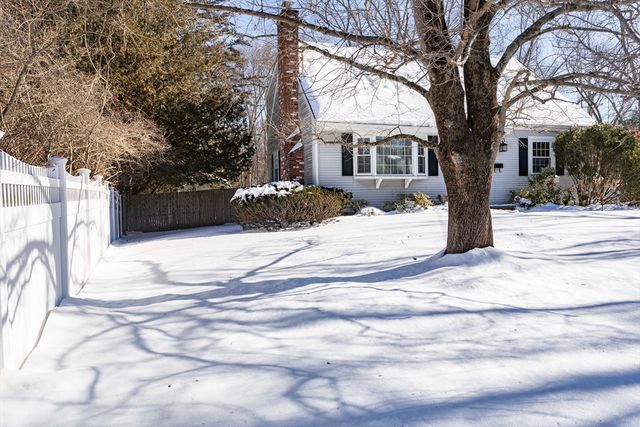 28 Linden Street, Taunton, MA 02780