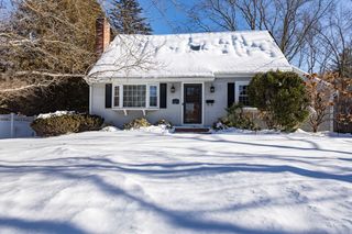 28 Linden Street, Taunton, MA 02780