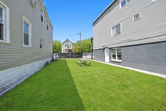 8543 S Burley Avenue, Chicago, IL 60617