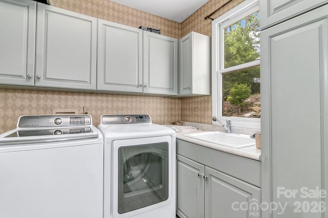 643 Mill Ridge Drive, Mills River, NC 28759