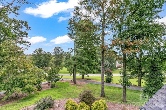 643 Mill Ridge Drive, Mills River, NC 28759