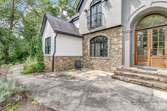 643 Mill Ridge Drive, Mills River, NC 28759